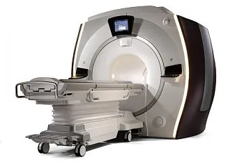 Магнитно-резонансный томограф GE HealthCare Optima MR450w